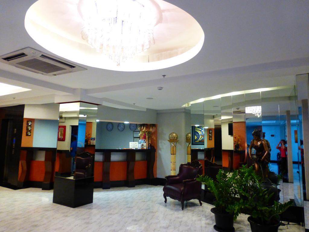 Silver Oaks Suites & Hotel Манила Экстерьер фото