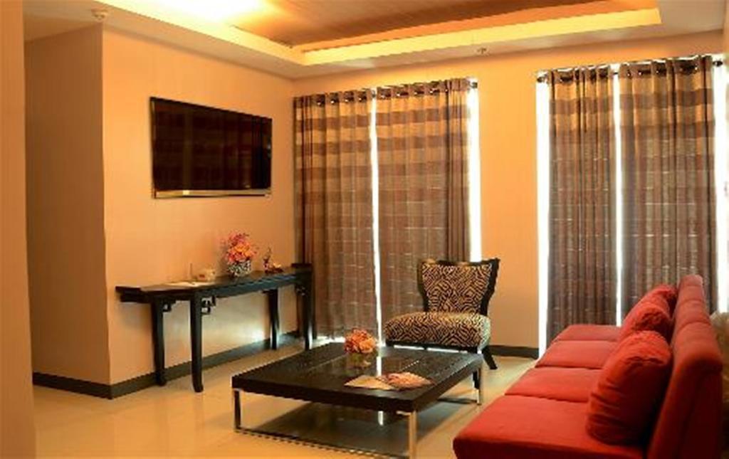 Silver Oaks Suites & Hotel Манила Экстерьер фото