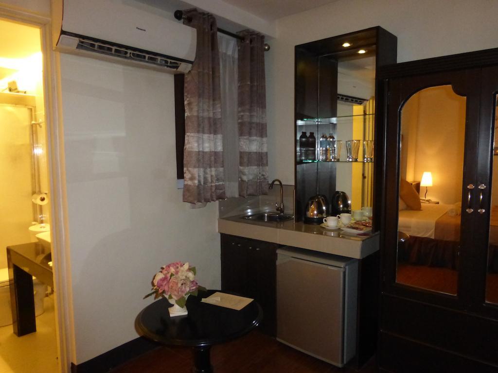 Silver Oaks Suites & Hotel Манила Экстерьер фото
