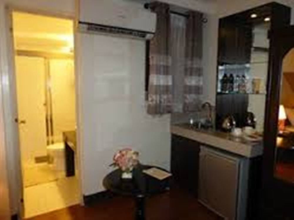 Silver Oaks Suites & Hotel Манила Экстерьер фото
